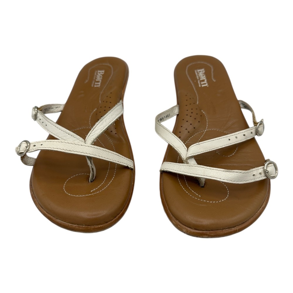 Born White Leather Thong Sandals Flip Flops Adjustable Buckle Women's Size 9